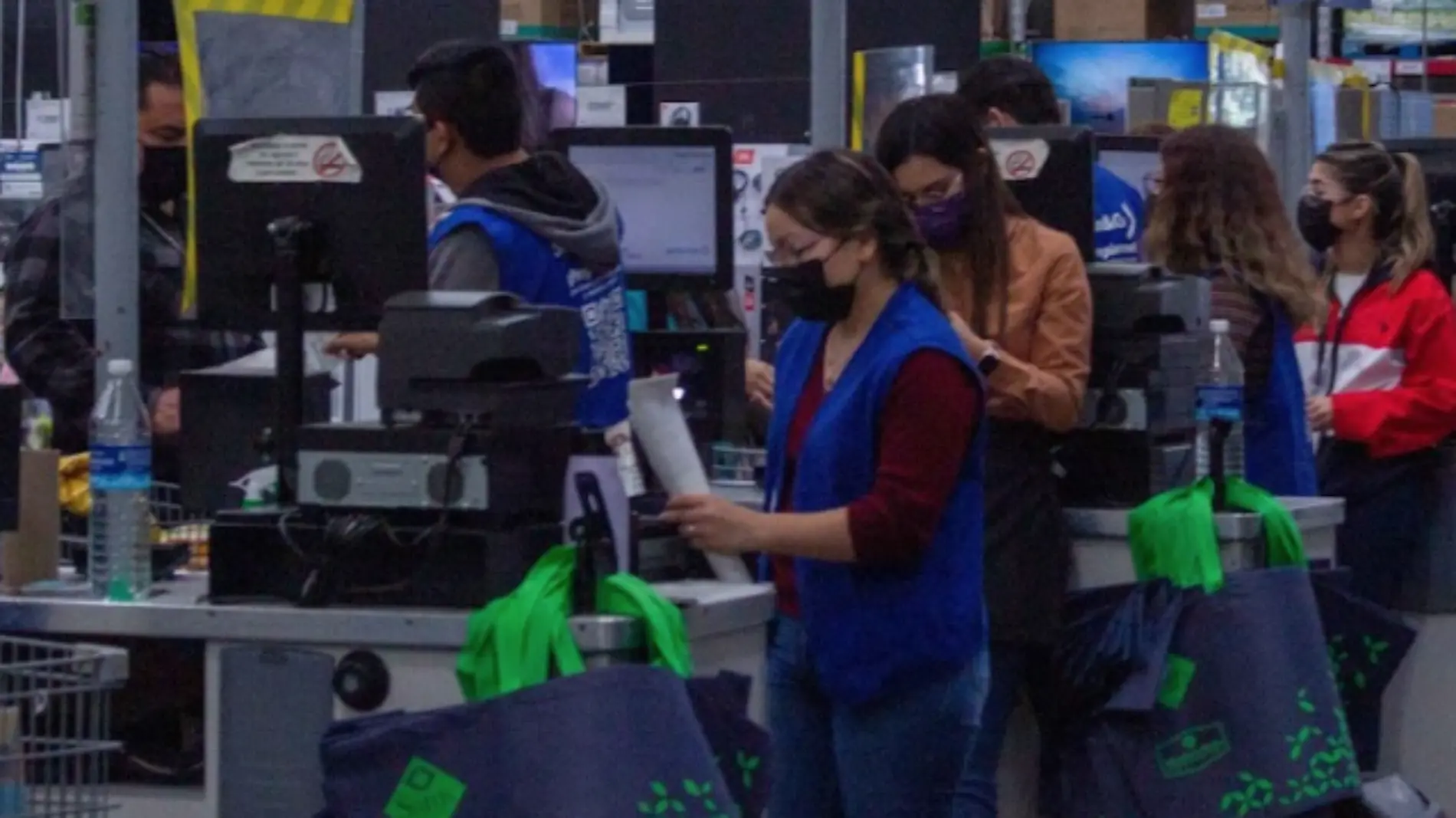 Mujeres trabajando en Hermosillo